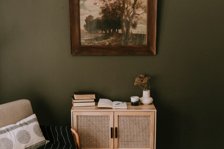 10 Must-Have Items to Elevate Your Living Room Style